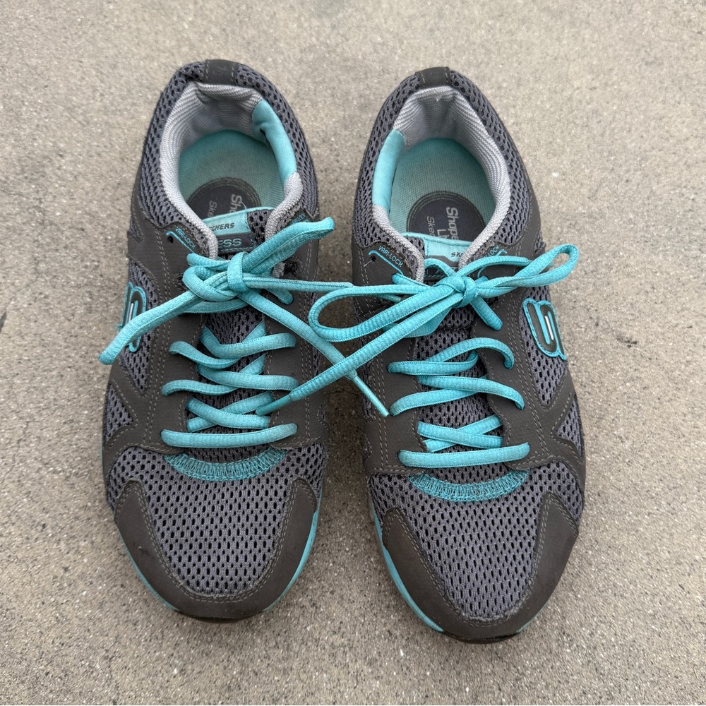 Skechers Women’s Gray and Teal Mesh Athletic Sneakers